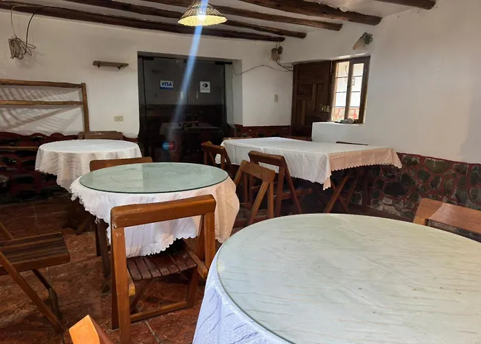 Ollanta Bed & Breakfast 3*